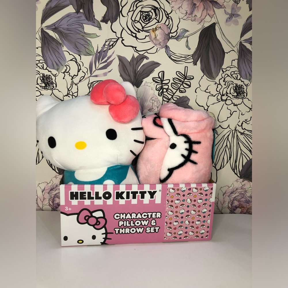 Hello Kitty Character Plush Pillow Throw Blanket Set 50x60 Gift Box Tag Sanrio